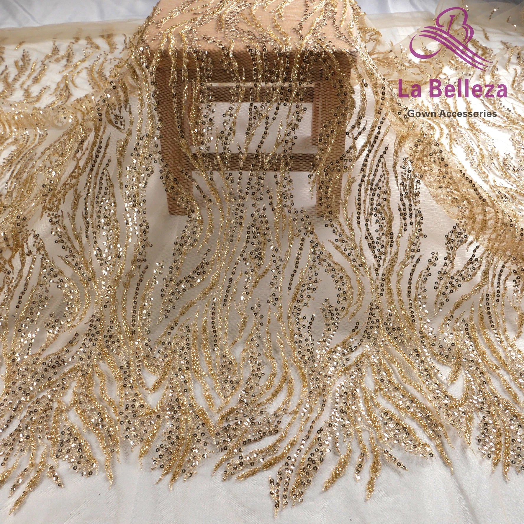 La Belleza Hot fashion bride lace,simple lines beading lace fabric,white lace fabric embroidered for wedding dresses by yard