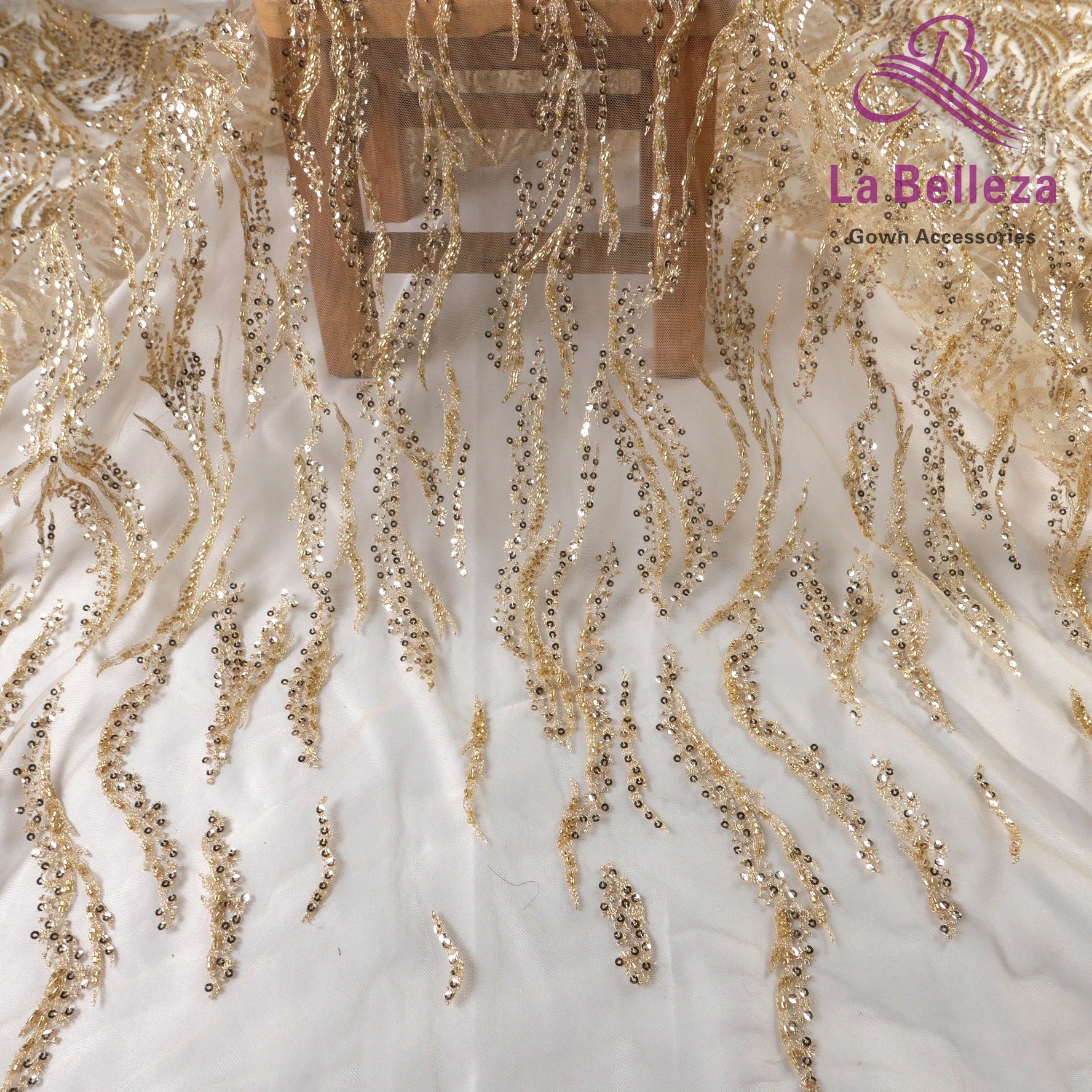 La Belleza Hot fashion bride lace,simple lines beading lace fabric,white lace fabric embroidered for wedding dresses by yard