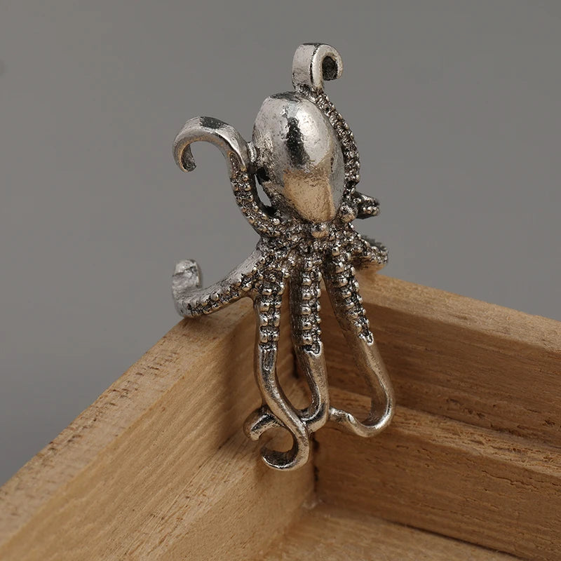 A Simple and Creative Retro Octopus Ear Clip Animal Earring Suitable for Women's Exaggerated Personality Earrings