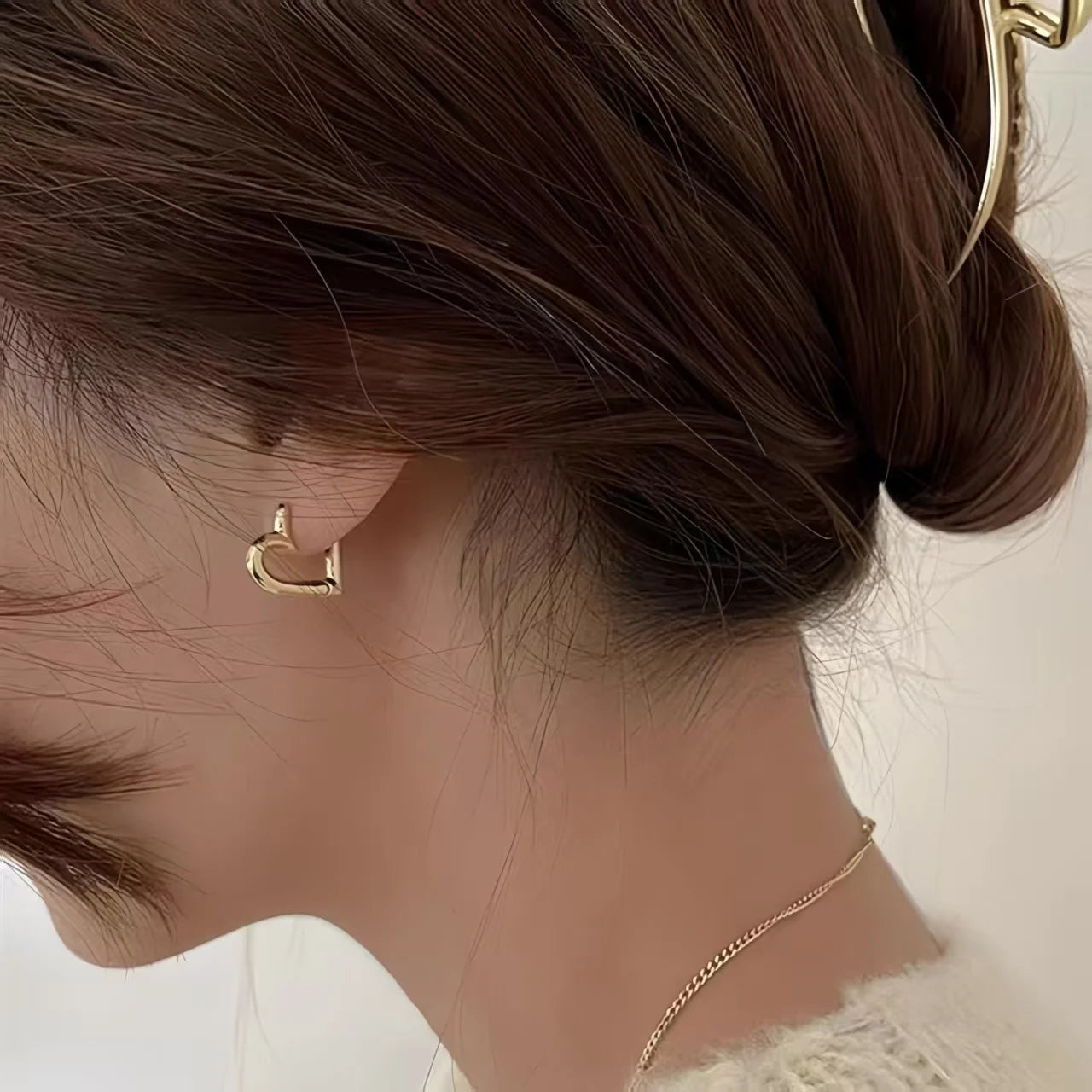 Heart Hoop Earrings Gold Color Metal Love Earrings Minimalist Fancy Girl Gift Fashion Jewelry for Women