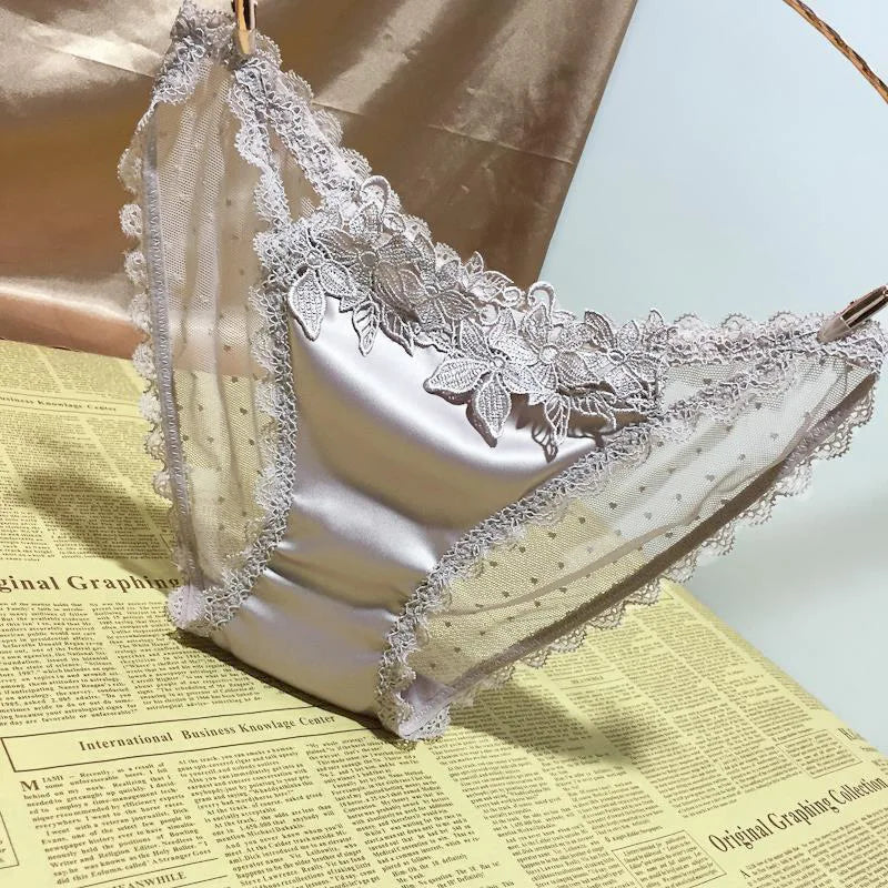 Women's Underwear Sexy Fashionable Satin Lace Embroidered Hollow out traceless Transparent Enticing Women's Underwear