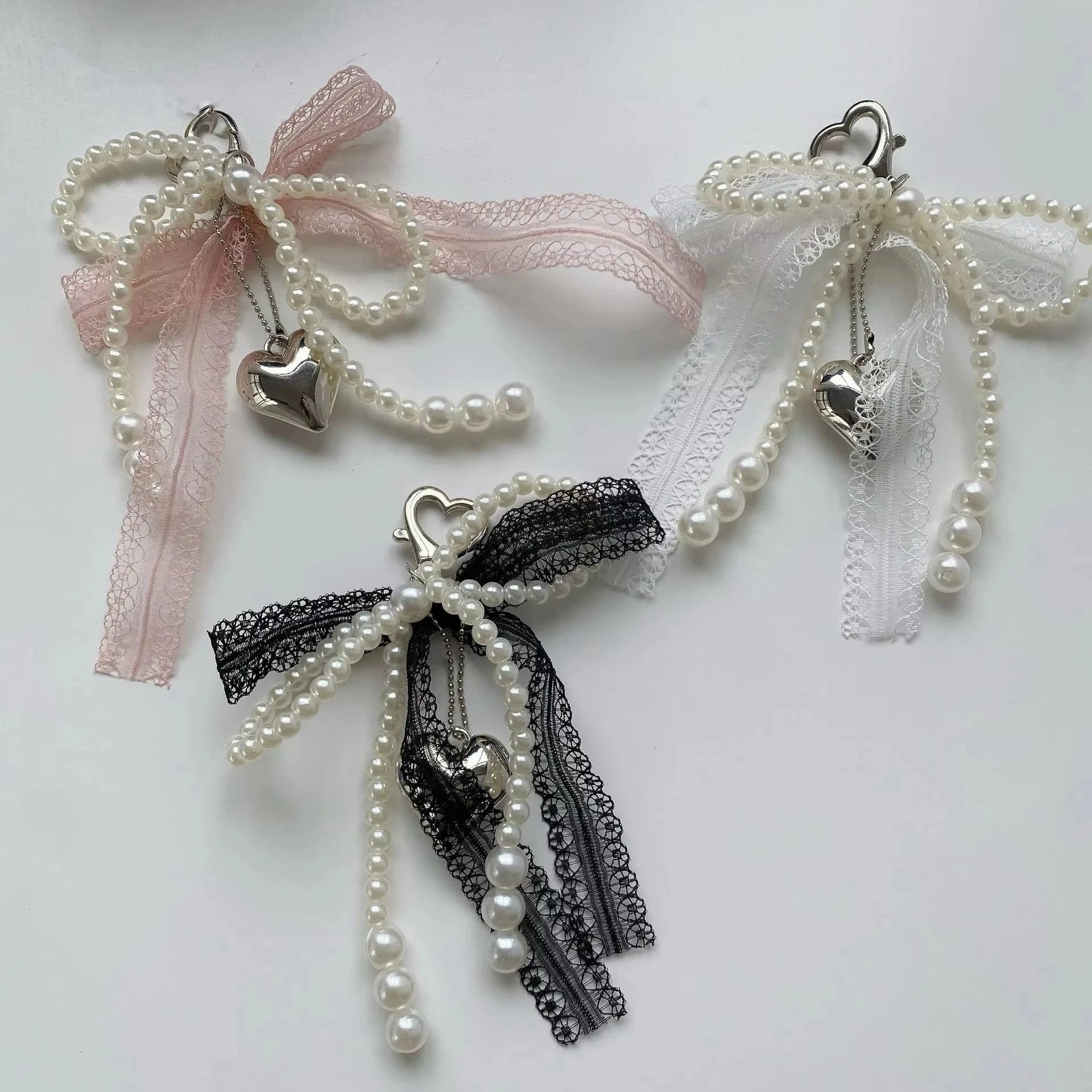 Y2k Imitation Pearls Lace Bowknot Keychain Sweet Beaded Pendant Keyring for Women Handbag and Backpack Key Chain Punk Ornament