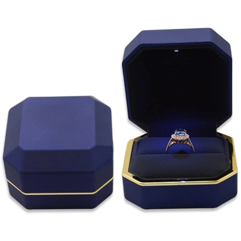 1 Pcs LED Jewelry Ring Box Luxury Velvet Rubber Necklace Pendant Gifts Display With Light For Proposal Engagement Wedding 2030