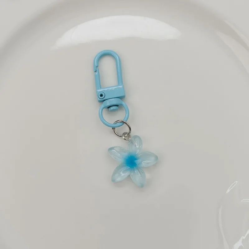 Cute Flower Keychains for Women Floral Key Chains Bag Pendant Resin DIY Keyring Jewelry Earphone Decoration Girl Gift