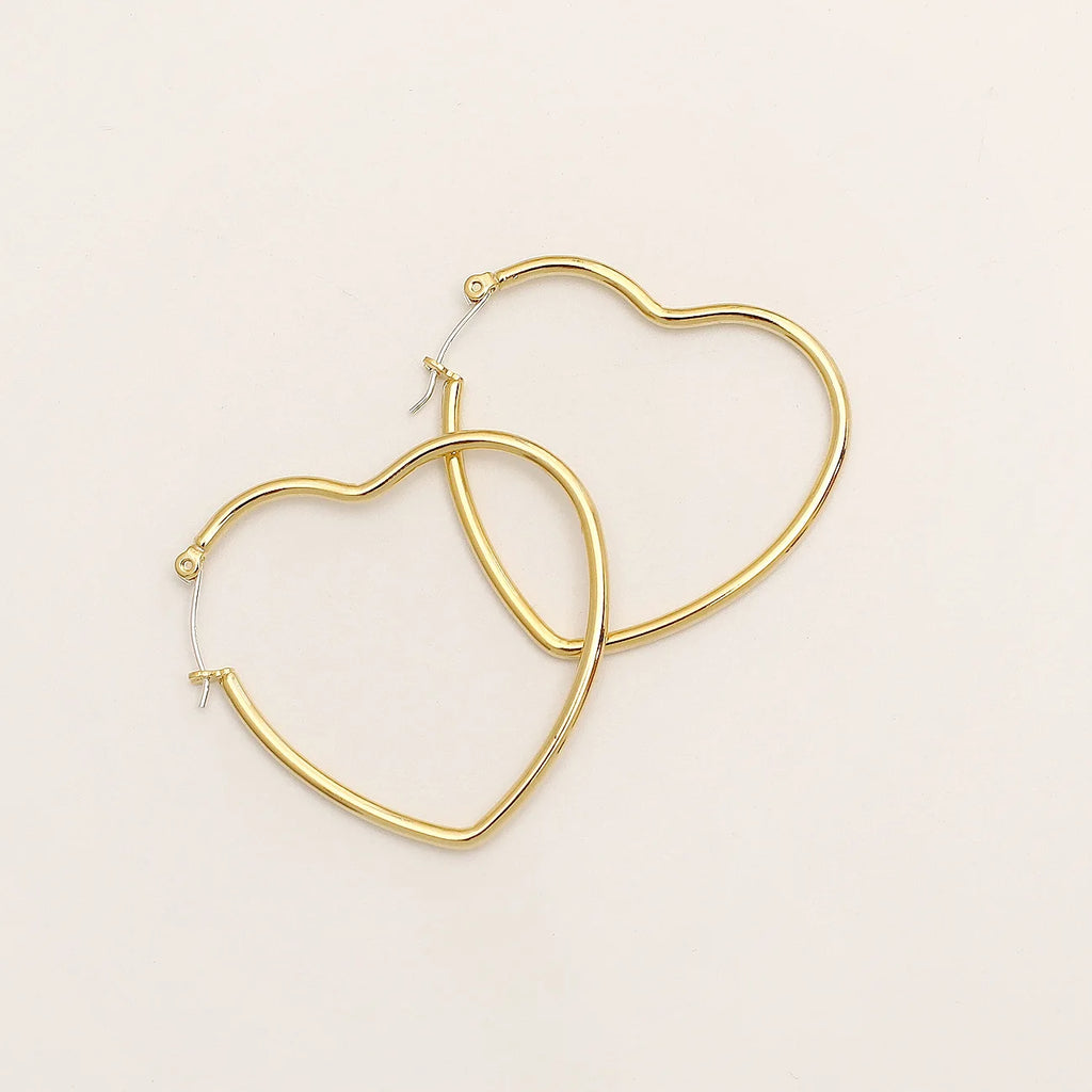 Minimalism Metal Heart Hoop Earrings for Women Golden Silver Color Fashion Love Dangle Earrings Party Romantic Statement Jewelry