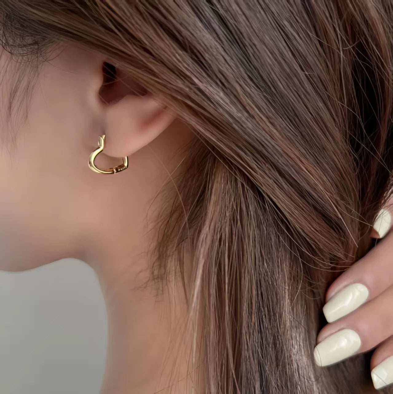 Heart Hoop Earrings Gold Color Metal Love Earrings Minimalist Fancy Girl Gift Fashion Jewelry for Women