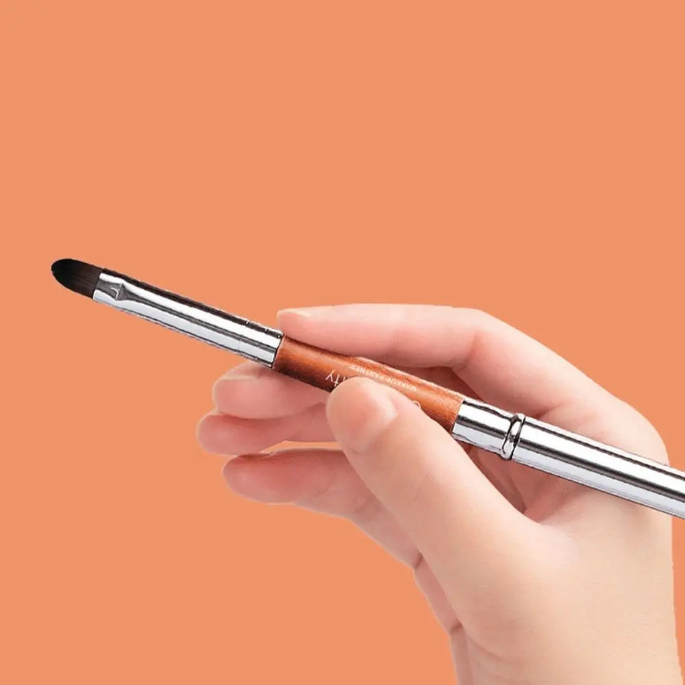 Lip Gloss & Lipstick Brush – Concealer & Lip Makeup Brush with Protective Cap