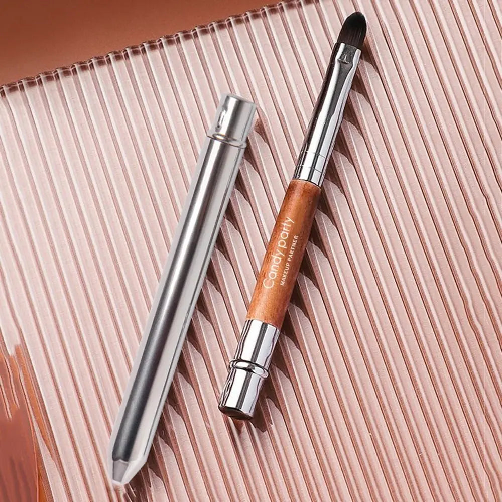 Lip Gloss & Lipstick Brush – Concealer & Lip Makeup Brush with Protective Cap