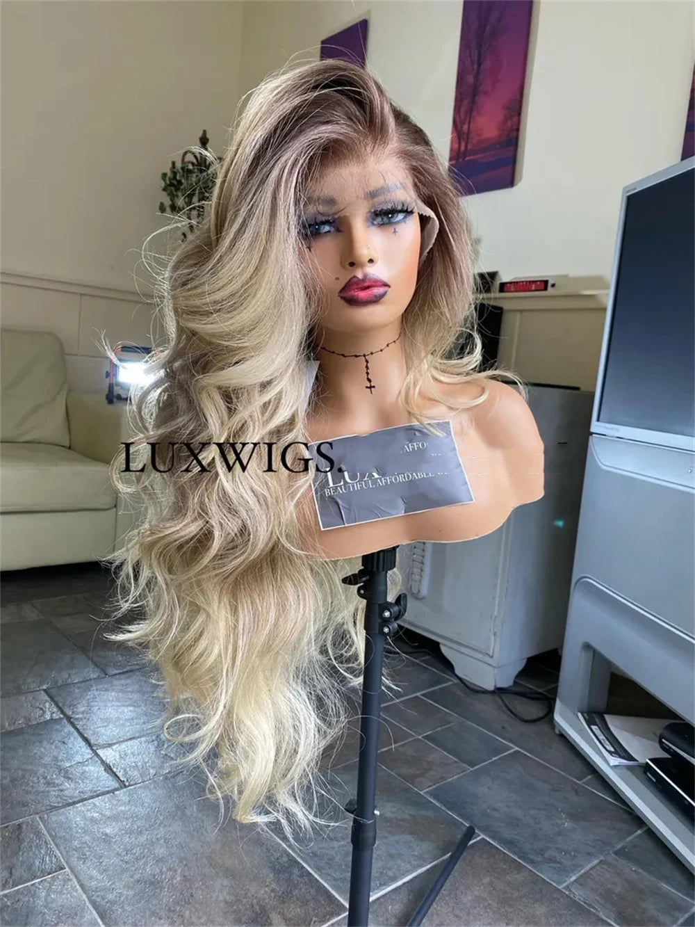 Long Blonde Wig Thick Wavy Blonde Lace Front Wig with Light Brown Roots Balayage Synthetic Fibre Luxury Women Wigs Daily Use