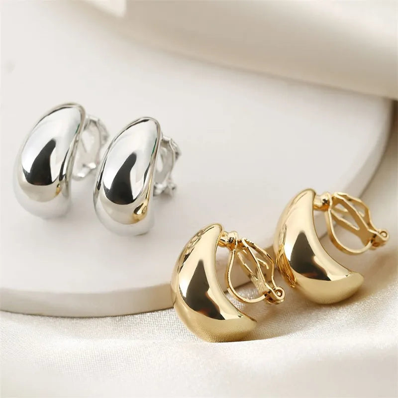 European American Fashion New Earring French Light Luxury Women Water Droplet Shaped Ear Clip High-end Feeling Simple Smooth