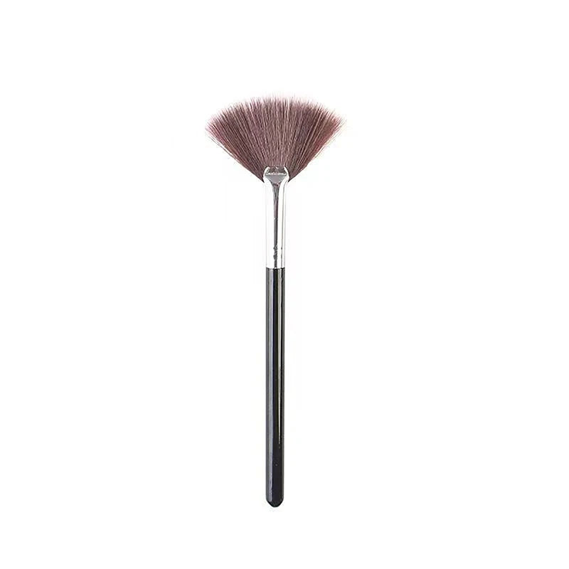 Nose Shadow & Angled Contour Makeup Brush – Professional Blending Brush for Face