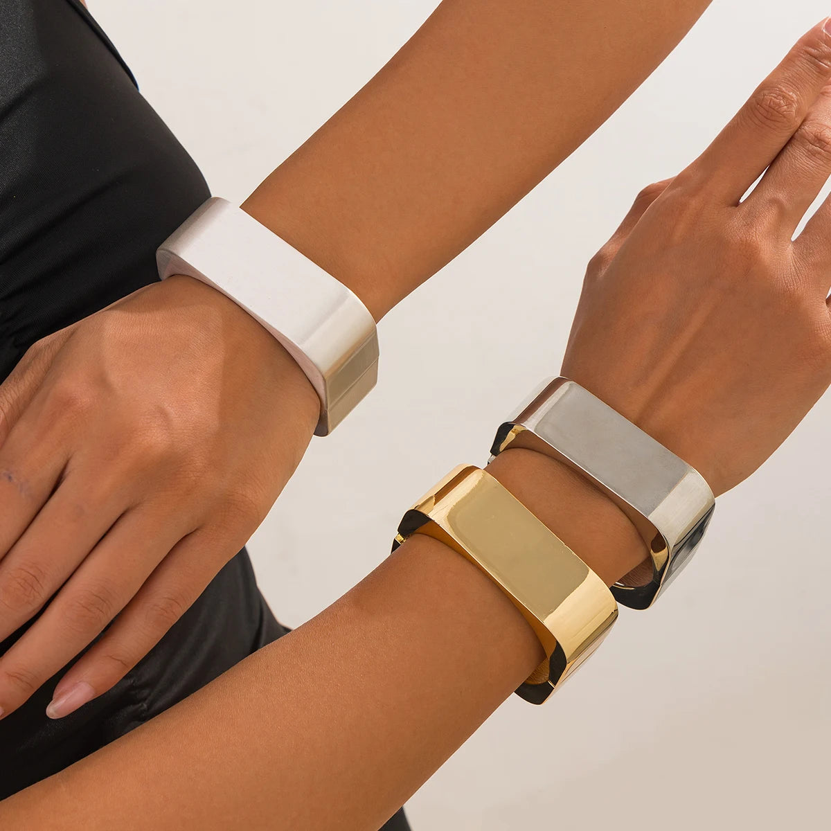 Ingemark Punk Big Chunky Metal Wide Cuff Bangles for Women Fashion Statement Vintage Geometric Spring Bracelets Grunge Jewelry
