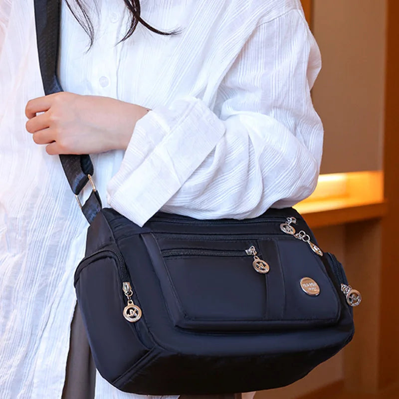 Neutral Men's and Women's Crossbody Bags Are Suitable for Daily Commuting and Going to School They Are Single-Shoulder Bags.