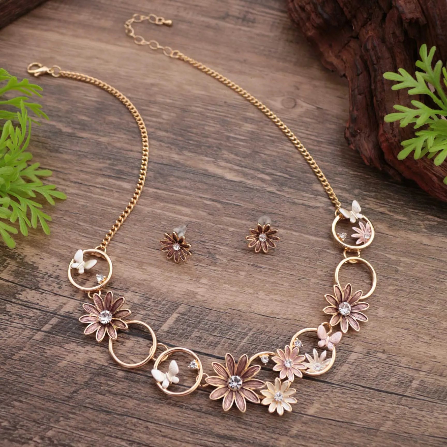 Enamel Daisy Stud Earrings & Necklace Set – Diamond Flower High-End Women's Jewelry