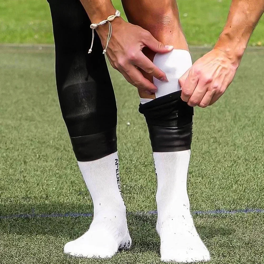 2Pcs Soccer Shin Guard Strap Silicone Leg Band Legging Shin Guard Straps Ankle Guard Football Elastic Silicone Shin Guards