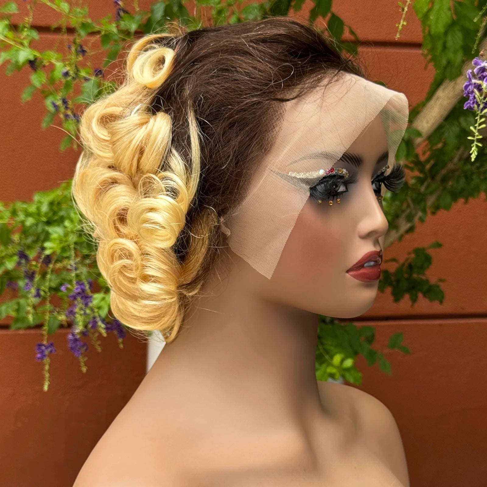 13x4 Transparent Lace Frontal Wig 250% Density Short Bob Loose Wave Human Hair Wigs Bouncy Curly Hair Wigs for Black Women