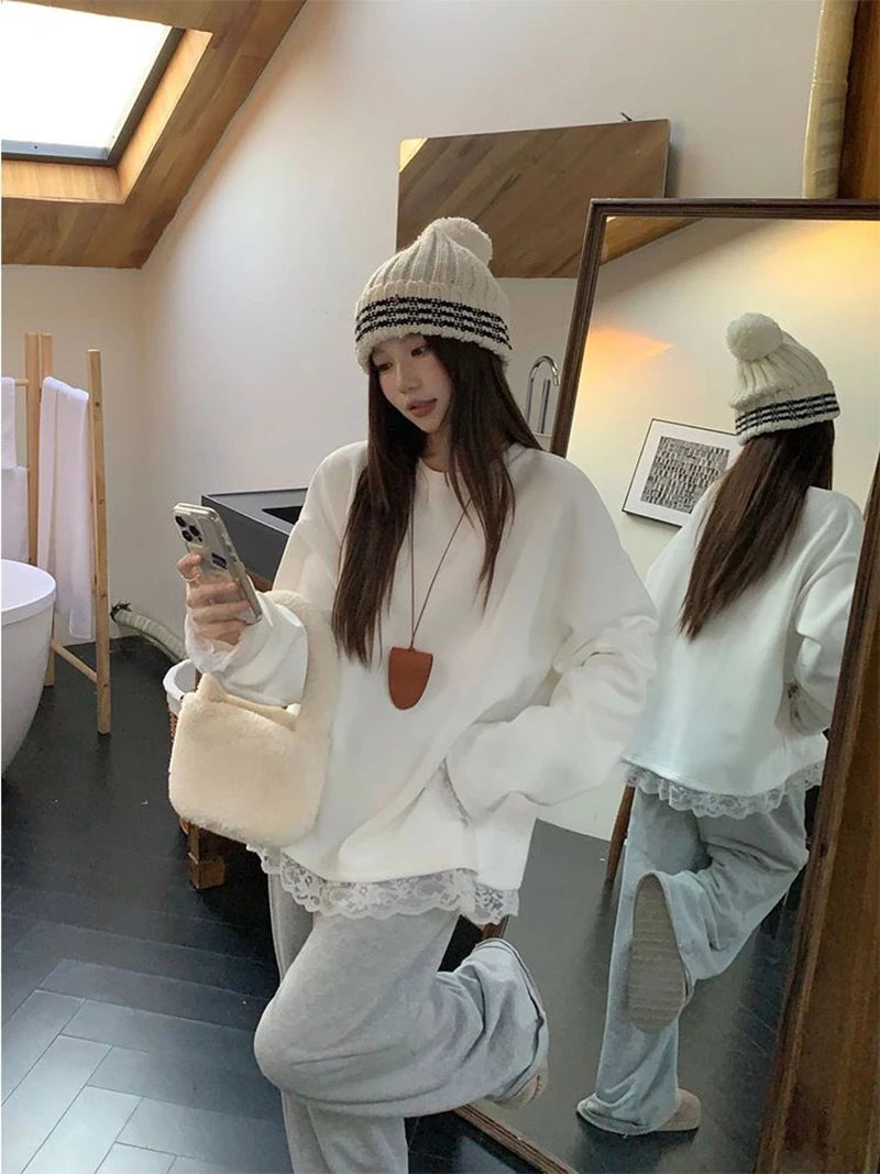 Chic Lace Patchwork Long Sleeve T Shirt Women Loose Warm White O Neck Tops Korean Fashion Office Ladies Casual V Neck Tees New