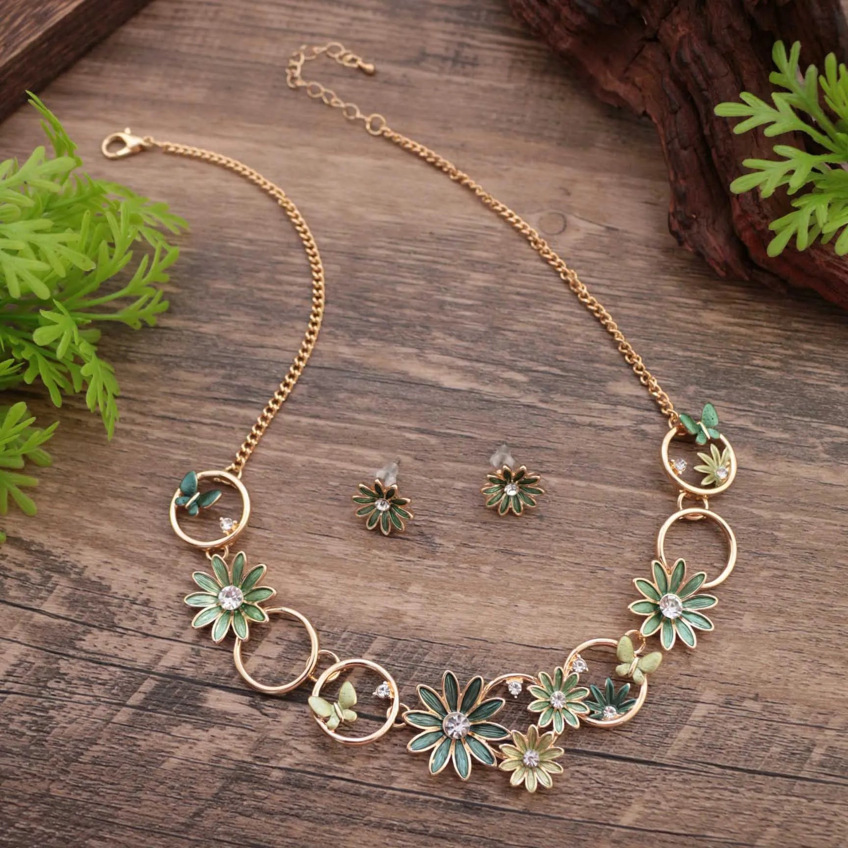 Enamel Daisy Stud Earrings & Necklace Set – Diamond Flower High-End Women's Jewelry