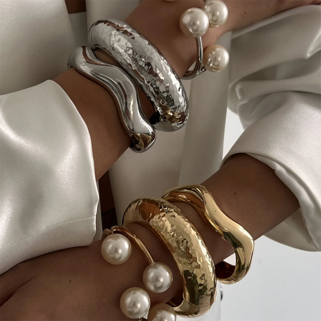3 Styles Creative Big Imitation Pearl Cuff Bracelet Trendy Punk Heavy Metal Chunky Spring Bangle for Women Men Steampunk Fashion
