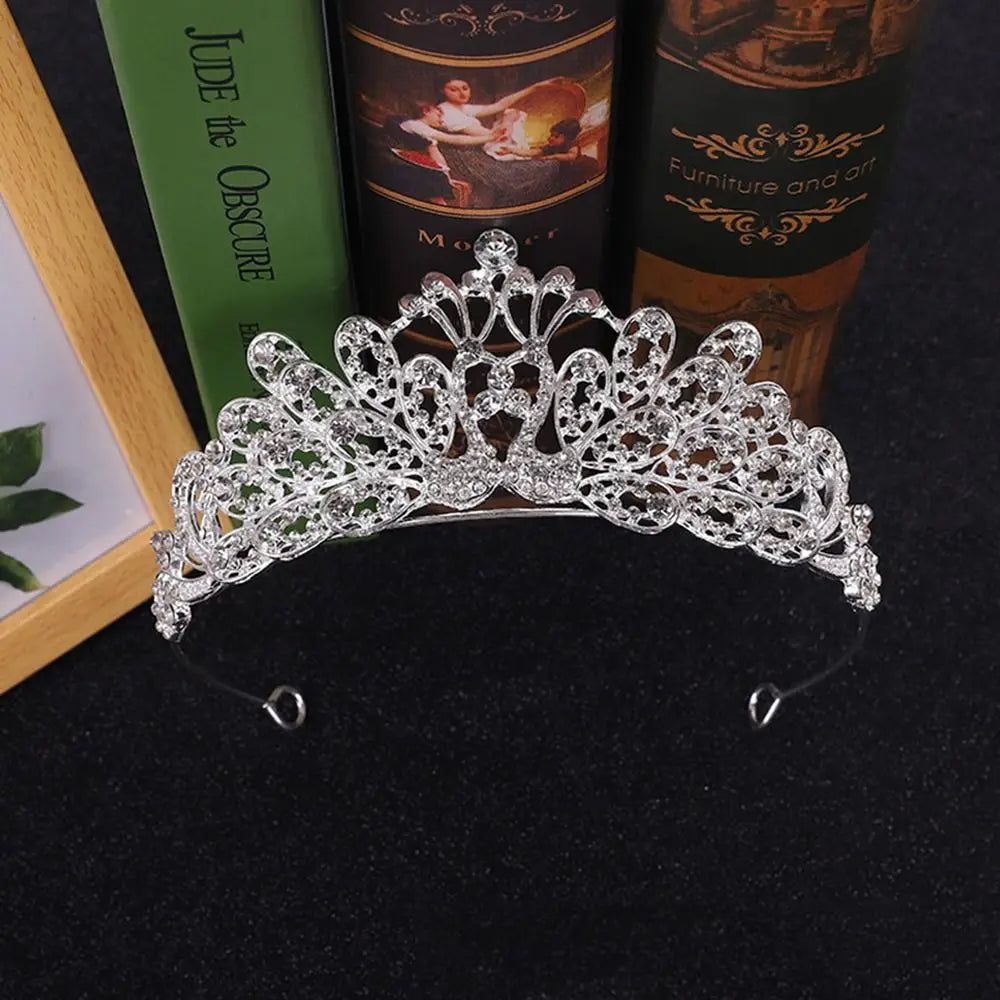 Korean Style Wedding Jewelry Set – Necklace, Earrings & Tiara for Women