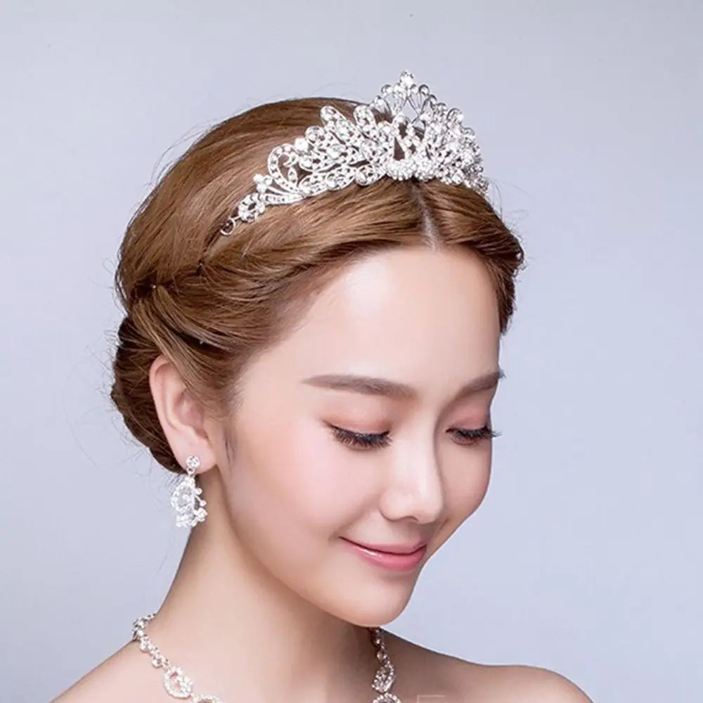 Korean Style Wedding Jewelry Set – Necklace, Earrings & Tiara for Women