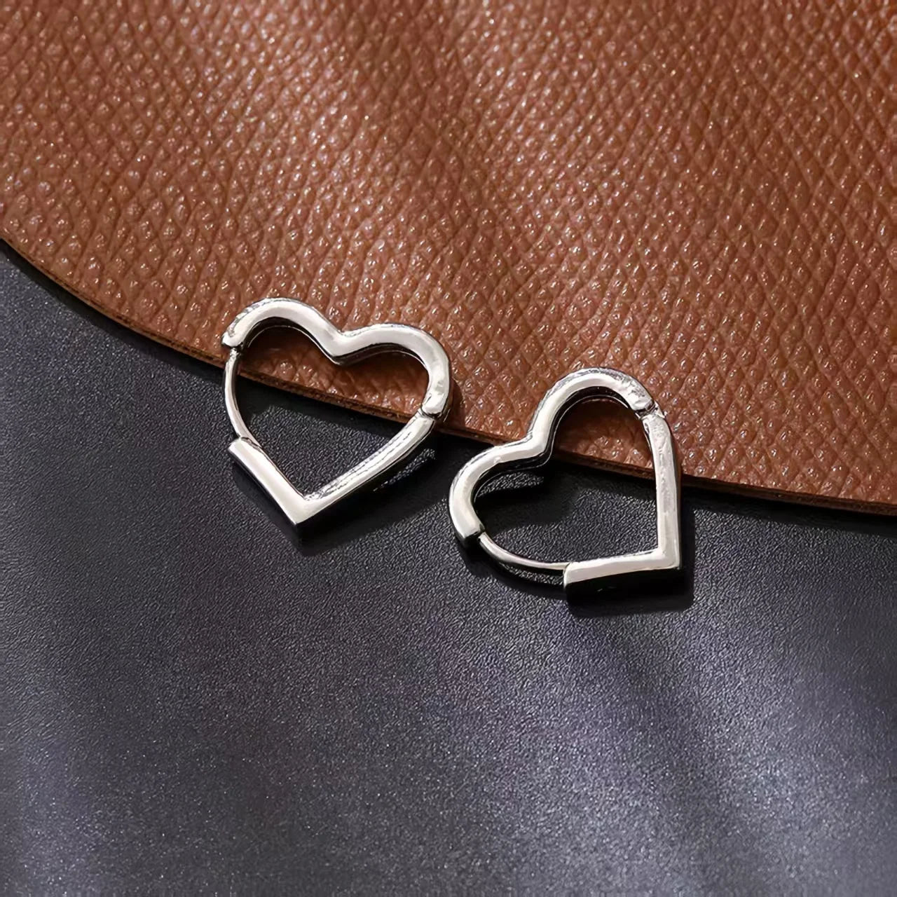 Heart Hoop Earrings Gold Color Metal Love Earrings Minimalist Fancy Girl Gift Fashion Jewelry for Women