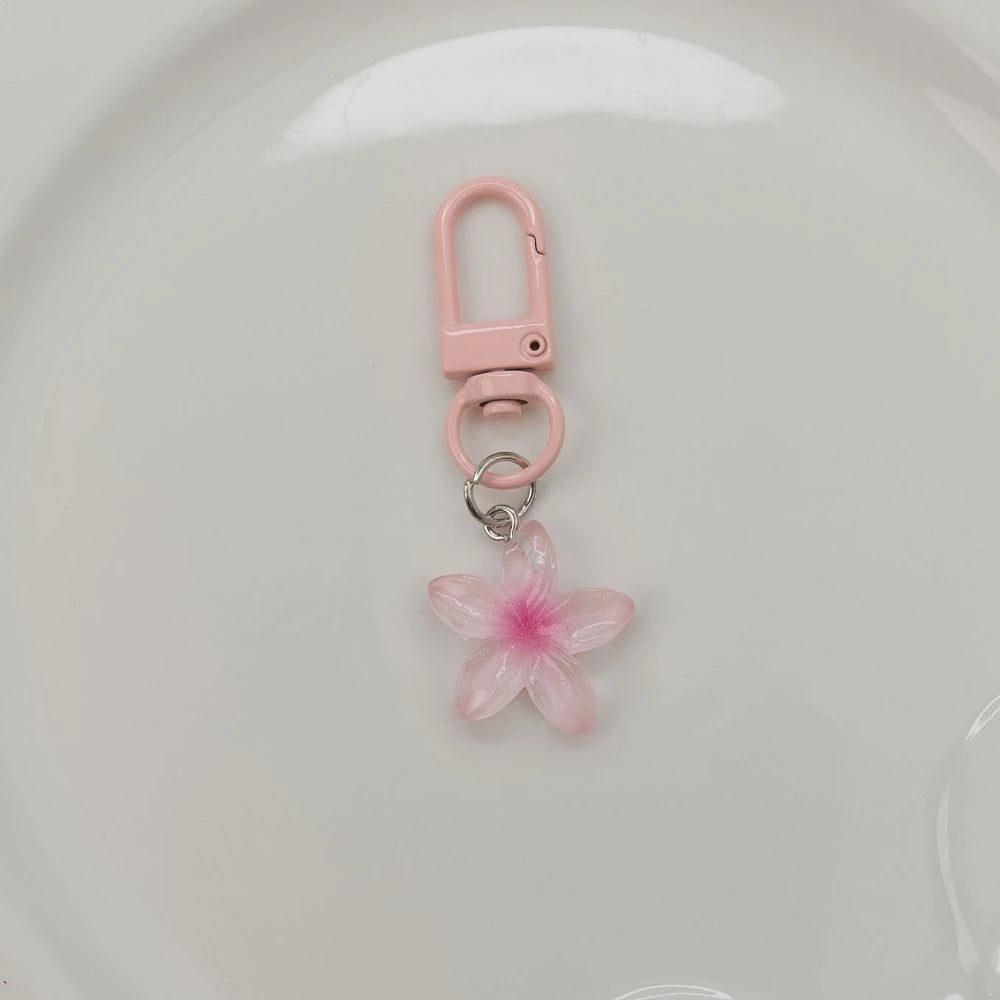Cute Flower Keychains for Women Floral Key Chains Bag Pendant Resin DIY Keyring Jewelry Earphone Decoration Girl Gift