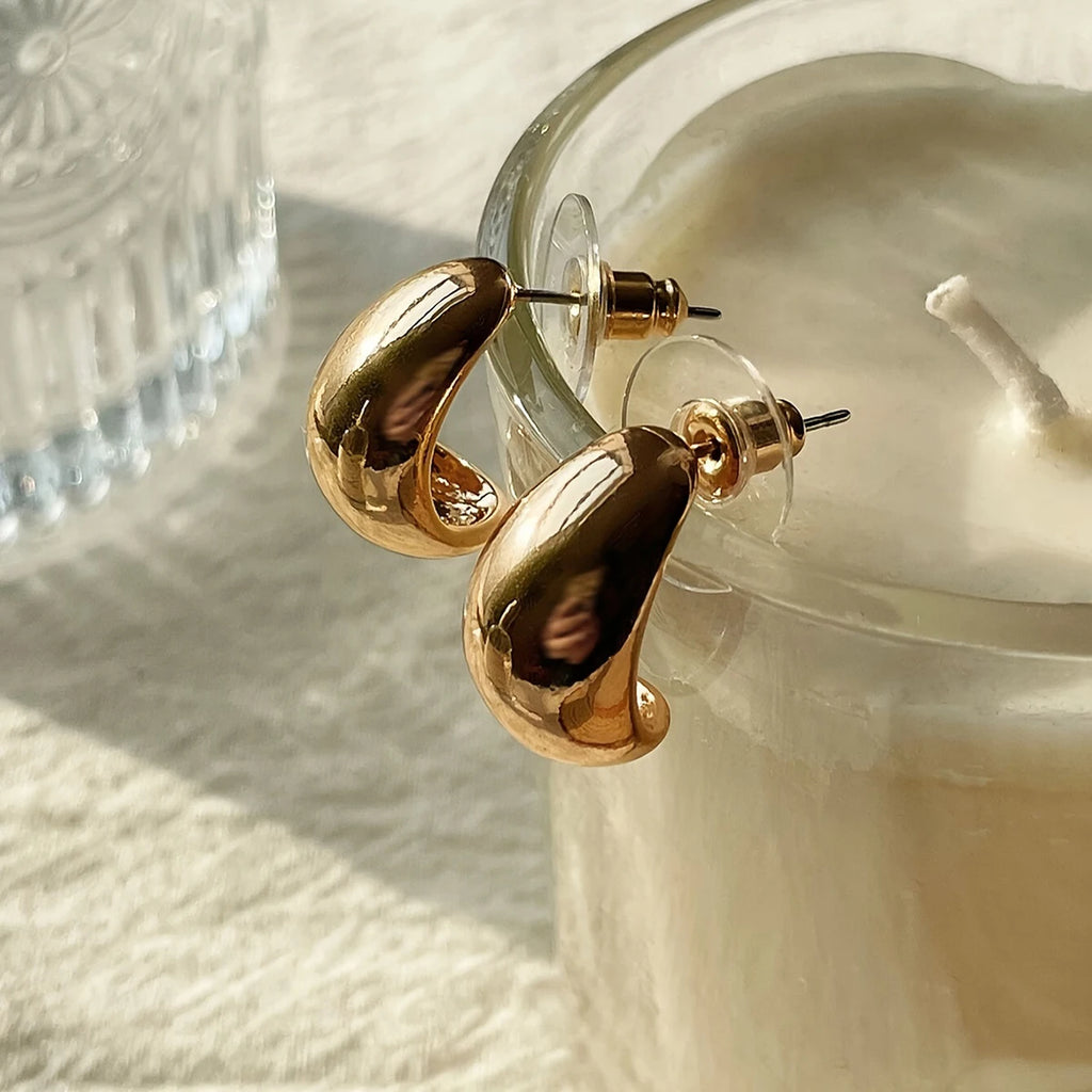 Fashion Smooth Metal Water Drop Stud Earrings Punk Geometric Boat Shaped Hollow Tear Drop Earrings Women's Trend Party Jewelry