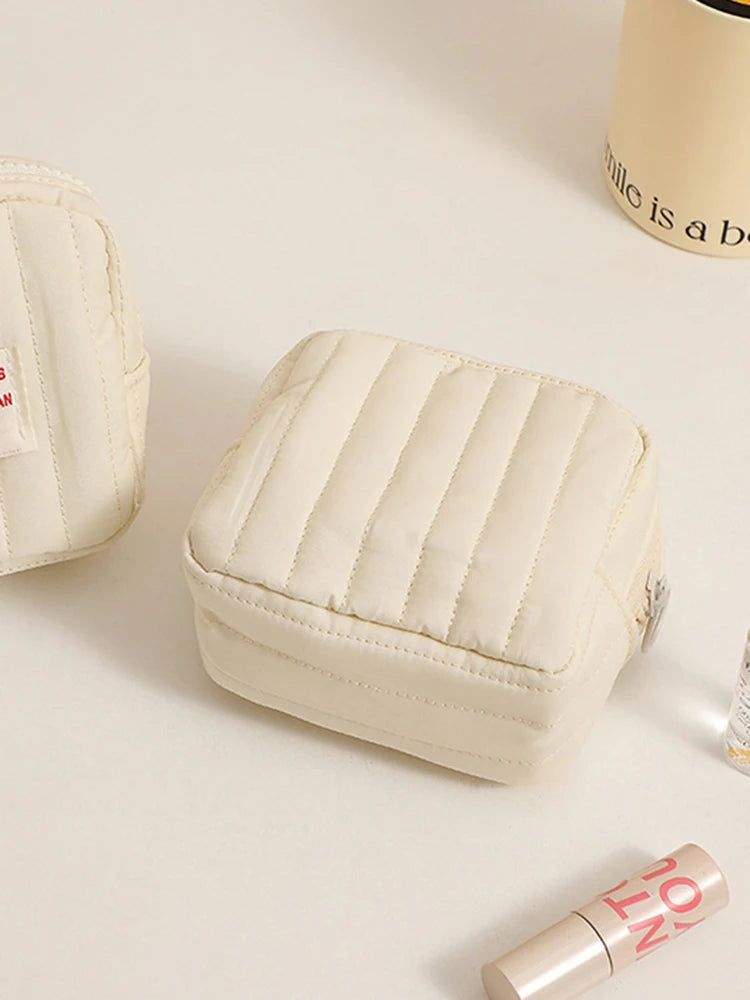 Square Small Makeup Bag Student Small Earphones Zero Wallet Girl Portable Lipstick Storage Bags Korean