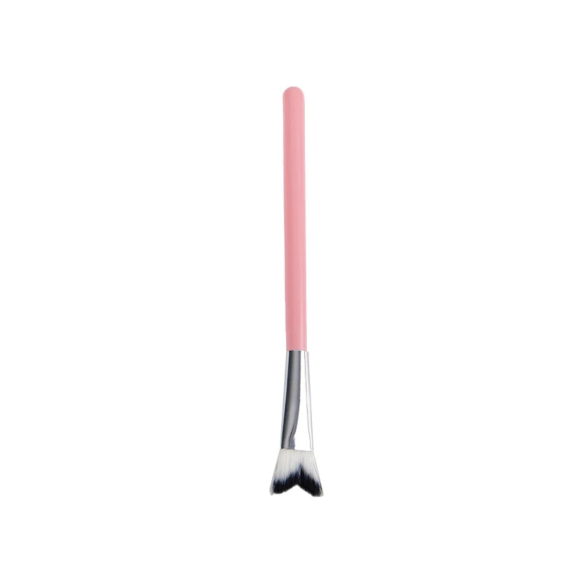 Nose Shadow & Angled Contour Makeup Brush – Professional Blending Brush for Face
