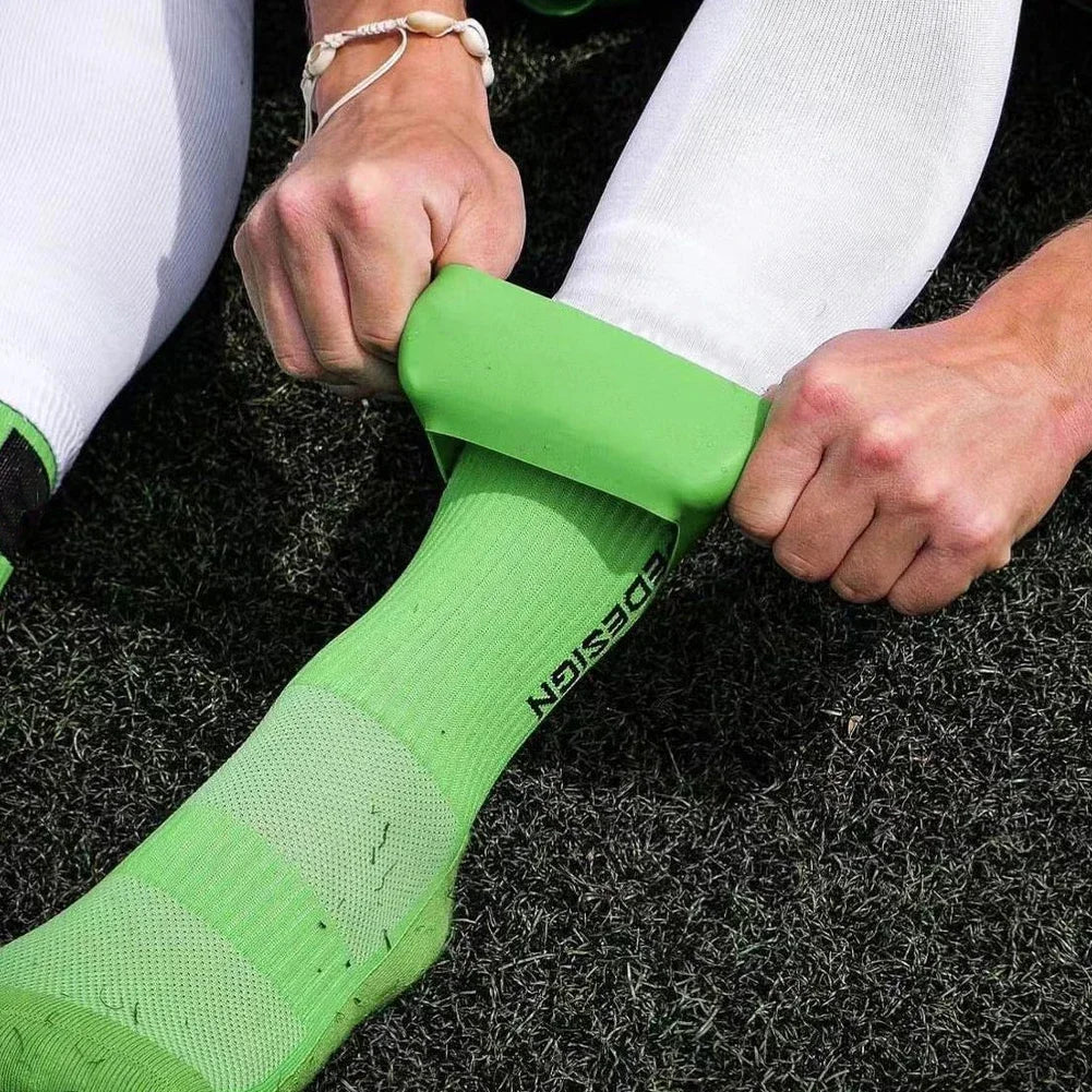 2Pcs Soccer Shin Guard Strap Silicone Leg Band Legging Shin Guard Straps Ankle Guard Football Elastic Silicone Shin Guards