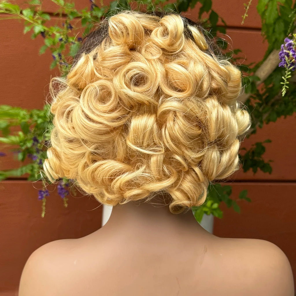 13x4 Transparent Lace Frontal Wig 250% Density Short Bob Loose Wave Human Hair Wigs Bouncy Curly Hair Wigs for Black Women