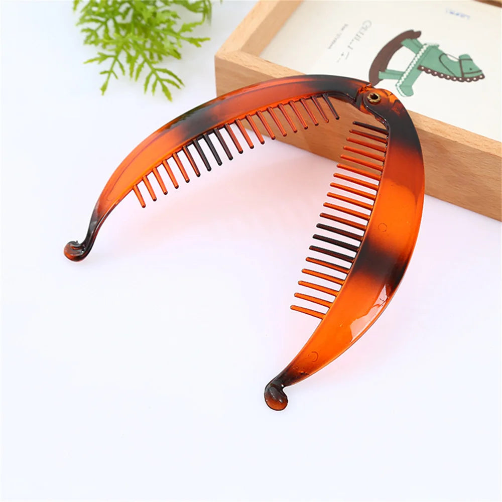 Banana & Fish Shaped Hair Clips – 2/3-Pack Stylish Claw Clips for Women