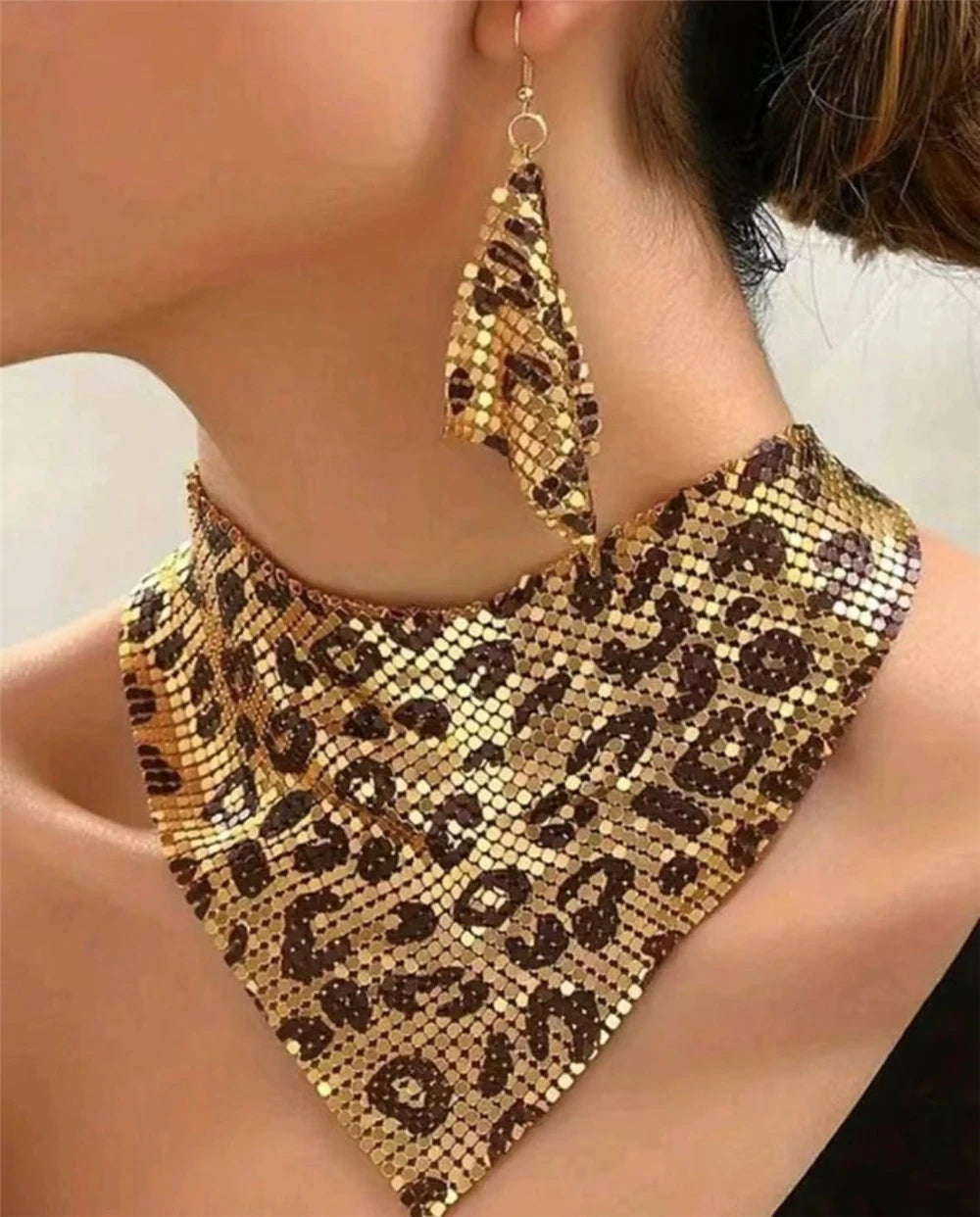 Leopard Print Jewelry Set – Sexy Bib Necklace & Dangle Earrings, Vintage Elegant Design
