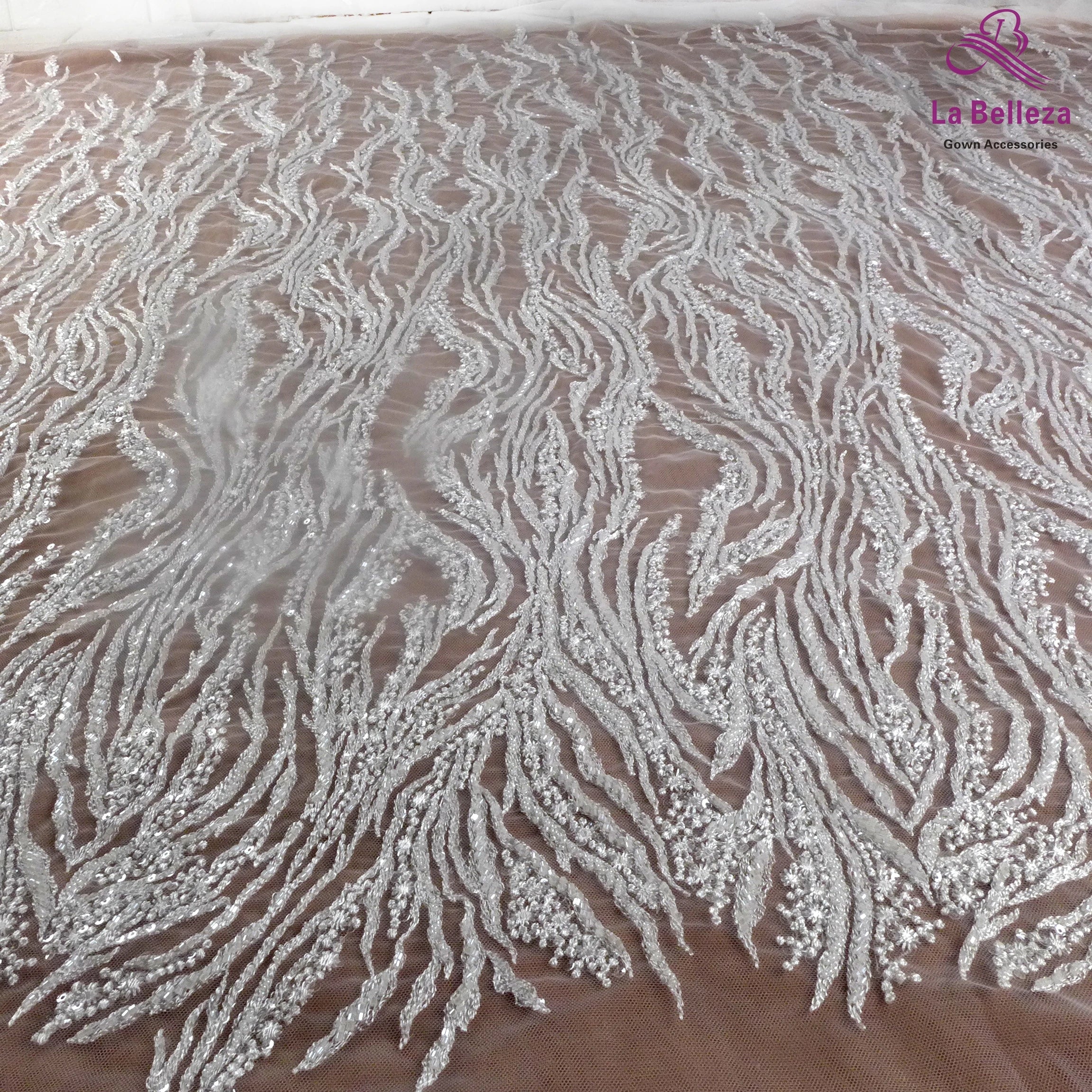 La Belleza Hot fashion bride lace,simple lines beading lace fabric,white lace fabric embroidered for wedding dresses by yard
