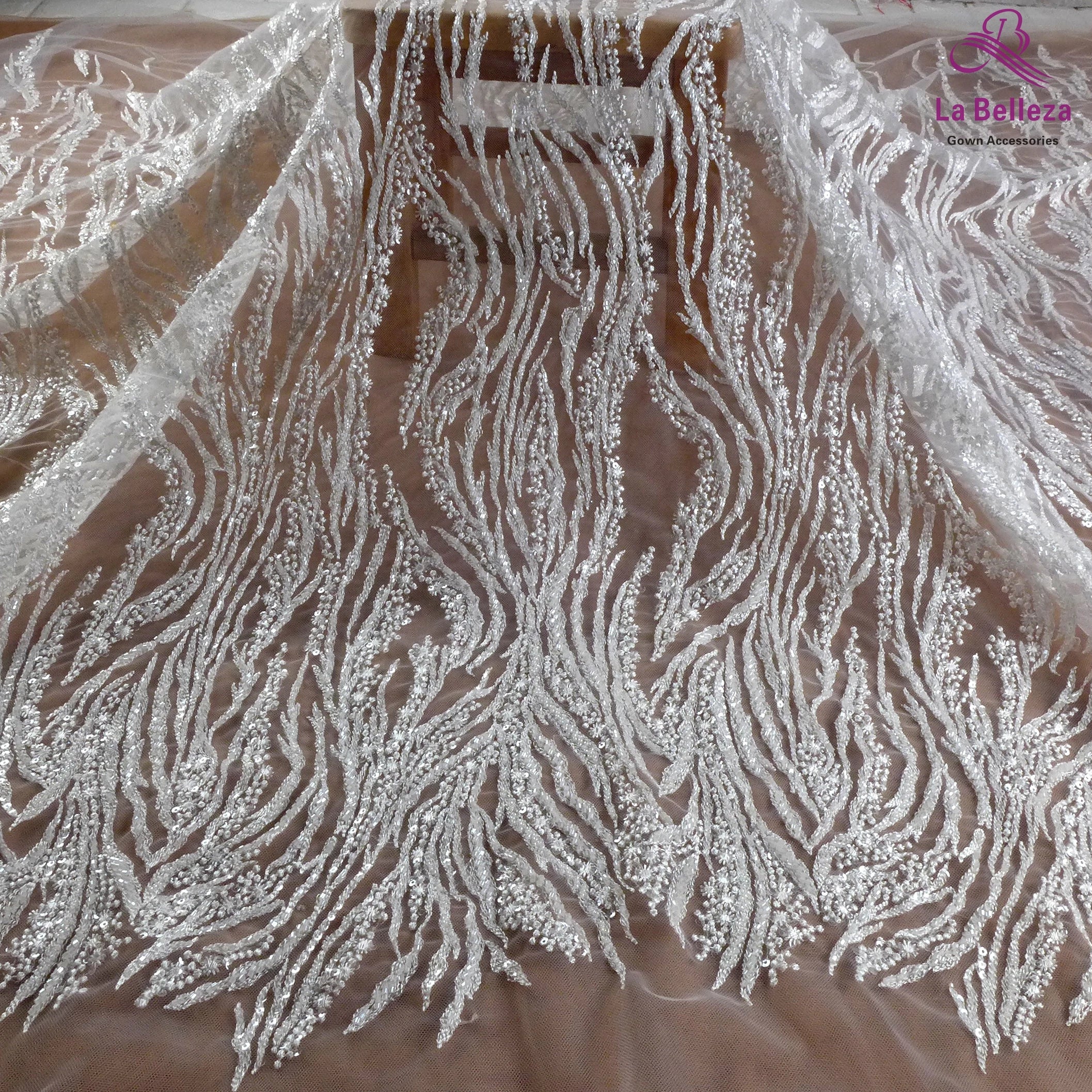 La Belleza Hot fashion bride lace,simple lines beading lace fabric,white lace fabric embroidered for wedding dresses by yard
